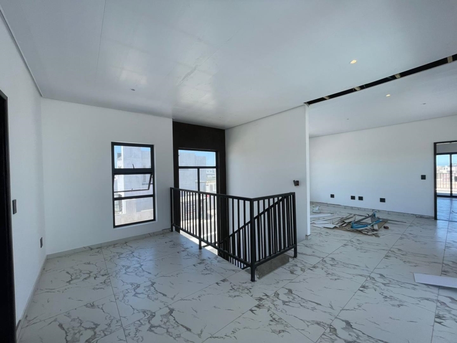 4 Bedroom Property for Sale in Sandown Western Cape